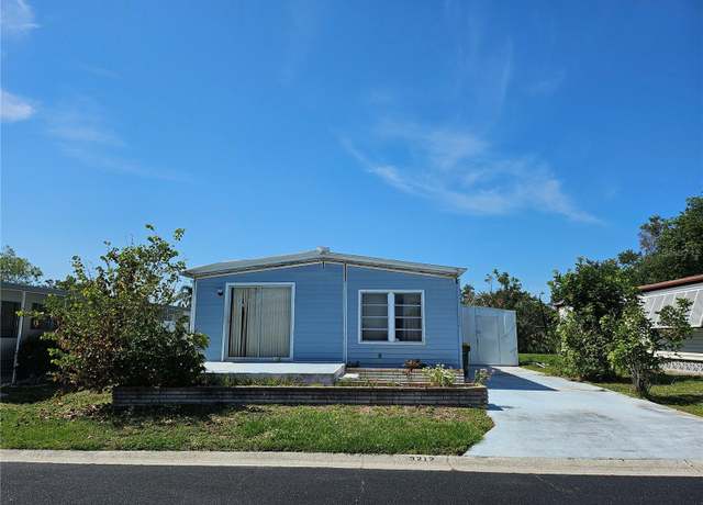 Property at 3212 Oakwood Blvd S, Sarasota, FL 34237, 2 beds, 1.5 baths