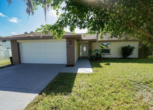 Property at 3422 29th St E, Bradenton, FL 34208, 3 beds, 2 baths