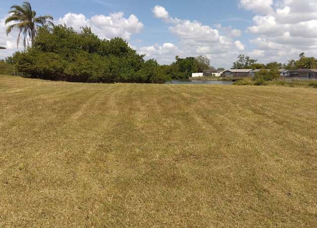 Property at 3129 Jackson Dr, Holiday, FL 34691