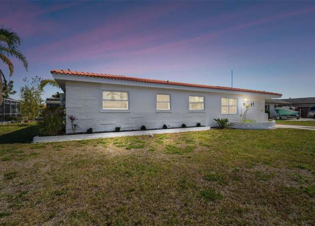 Property at 4912 Beacon Rd, Palmetto, FL 34221, 2 beds, 1 bath