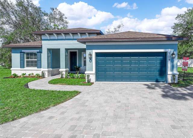 Property at 509 Lakeview Dr, Poinciana, FL 34759, 4 beds, 3 baths