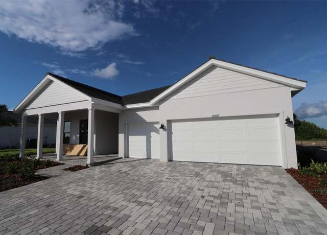 Property at 18057 Foxtail Loop, Venice, FL 34293, 4 beds, 3 baths