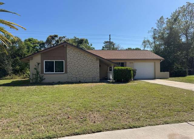 Property at 8718 Arrowhead Dr, Hudson, FL 34667, 2 beds, 2 baths