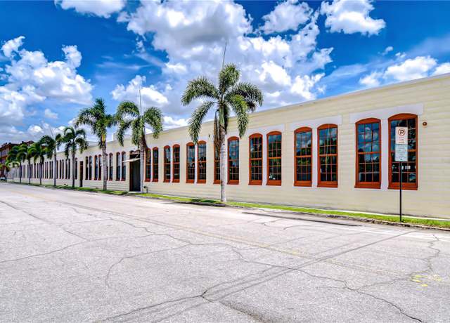 Property at 2001 E 2nd Ave #12, Tampa, FL 33605, 1 bed, 1.5 baths