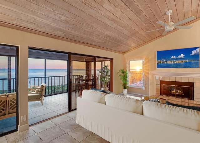 Property at 4535 Bay Club Dr, Bradenton, FL 34210, 2 beds, 2 baths