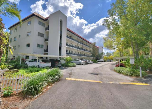 Property at 200 EL Camino Dr #206, Winter Haven, FL 33884, 1 bed, 1 bath