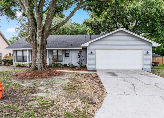 Property at 125 Homewood Dr, Winter Haven, FL 33880, 3 beds, 2 baths
