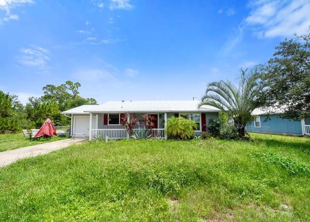 Property at 490 14th St SW, Vero Beach, FL 32962, 2 beds, 2 baths