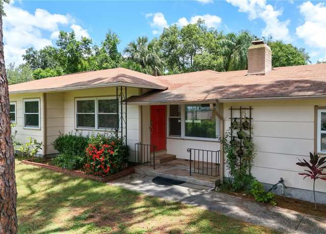 Property at 1510 Overlook Dr, Mount Dora, FL 32757, 3 beds, 2.5 baths