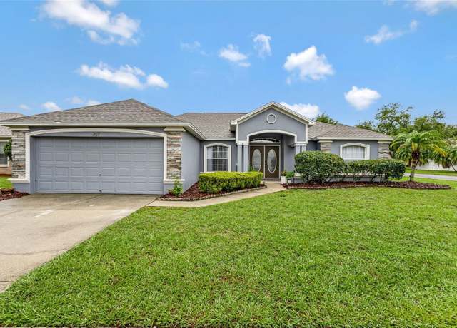 Property at 707 Terranova Ave, Winter Haven, FL 33884, 3 beds, 2 baths