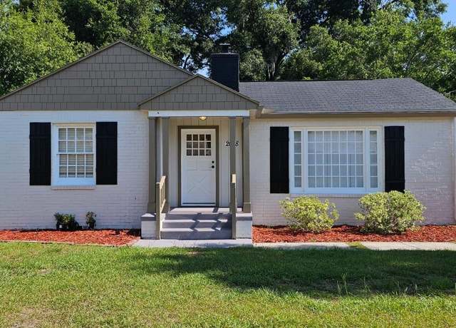 Property at 2008 Carr St, Palatka, FL 32177, 3 beds, 2 baths