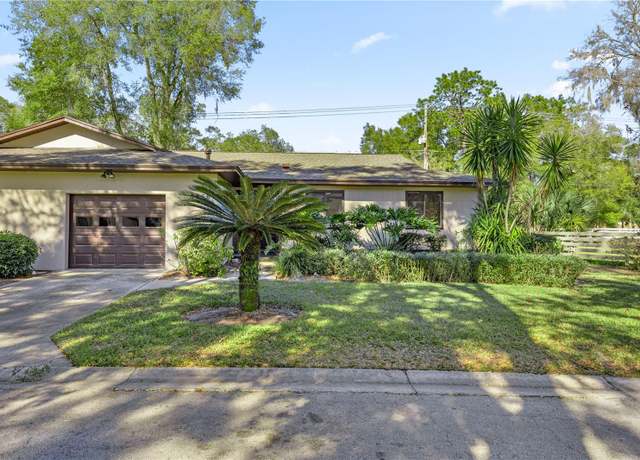 Property at 3856 NE 19th Street Cir, Ocala, FL 34470, 3 beds, 2 baths