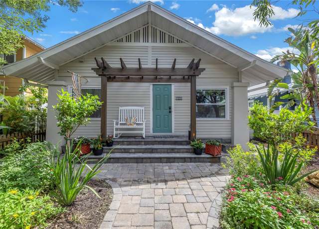 Property at 236 9th Ave NE, St Petersburg, FL 33701, 3 beds, 2 baths