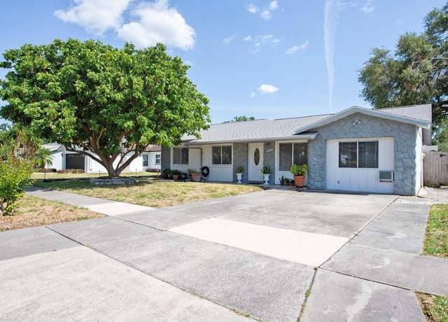 Property at 9118 108th Ave, Seminole, FL 33777, 3 beds, 2 baths