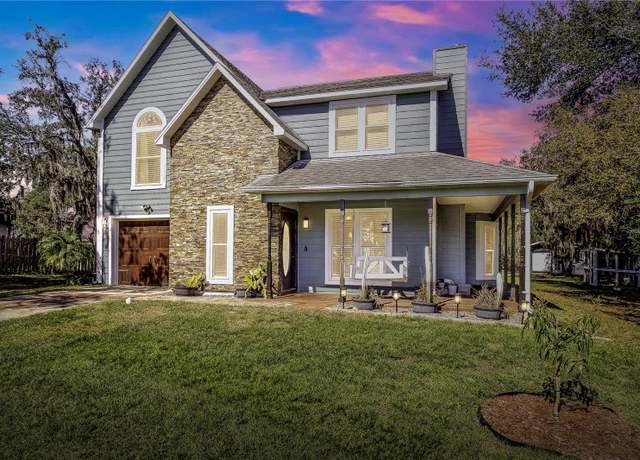 Property at 2057 Hillview Cir, Deltona, FL 32738, 3 beds, 2.5 baths