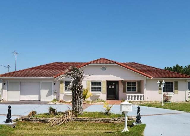 Property at 39 Fellowship Dr, Palm Coast, FL 32137, 3 beds, 2 baths