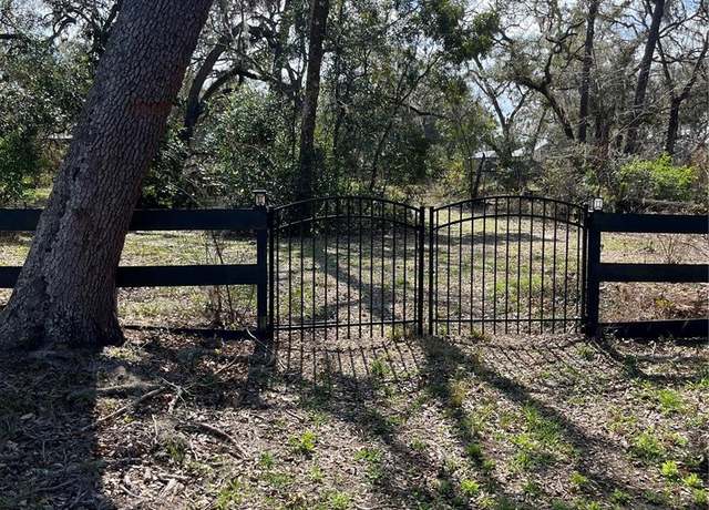 Property at 5104 Westlake Blvd, Dade City, FL 33523