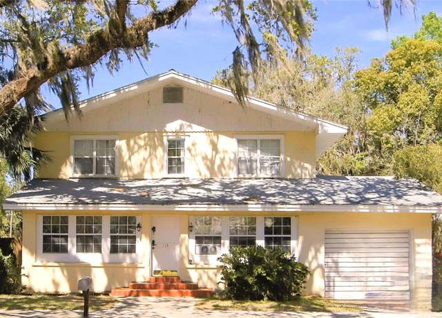 Property at 114 1st St NW, Fort Meade, FL 33841, 5 beds, 2 baths