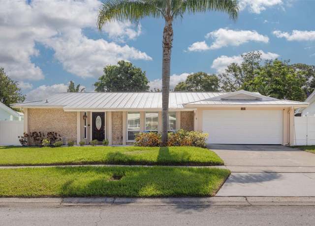 Property at 1263 Overcash Dr, Dunedin, FL 34698, 2 beds, 2 baths