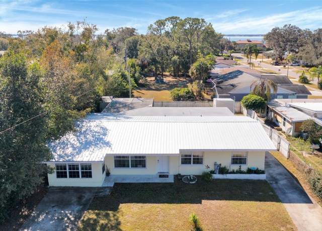Property at 1009 Taseschee Dr, Sebring, FL 33870, 4 beds, 2 baths