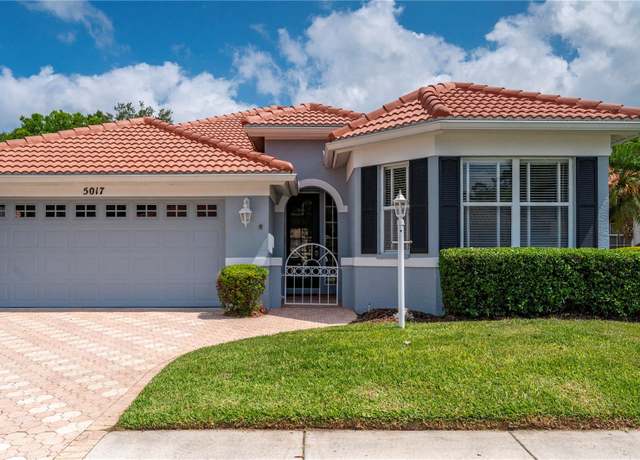 Property at 5017 Hanging Moss Ln, Sarasota, FL 34238, 3 beds, 2.5 baths