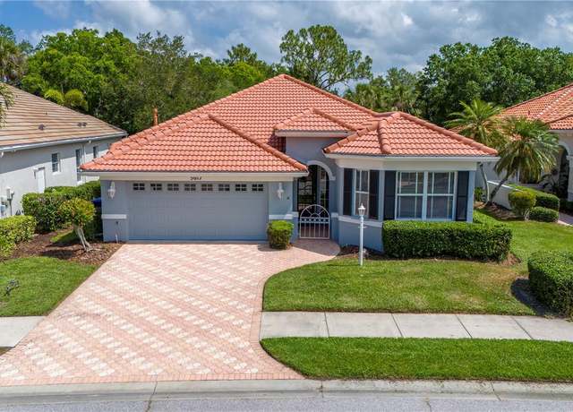 Property at 5017 Hanging Moss Ln, Sarasota, FL 34238, 3 beds, 2.5 baths