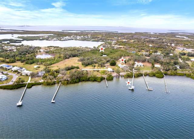 Property at 724 Bayshore Dr, Terra Ceia, FL 34250, 3 beds, 3 baths
