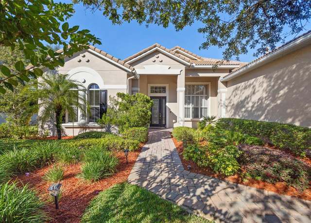 Property at 215 Juniper Ridge Ct, Sanford, FL 32771, 5 beds, 3 baths