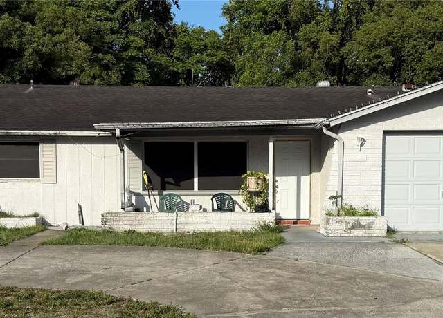 Property at 11726 Oceanside Dr, Port Richey, FL 34668, 3 beds, 2.5 baths