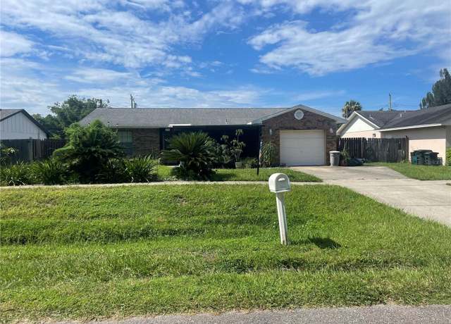 Property at 451 Center St, Chuluota, FL 32766, 3 beds, 2 baths