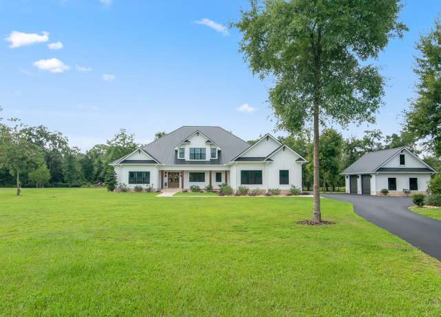 Property at 4025 NW 159th Dr, Newberry, FL 32669, 4 beds, 3.5 baths
