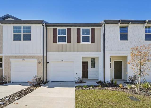 Property at 11840 Sylvia St, Dade City, FL 33525, 3 beds, 2.5 baths