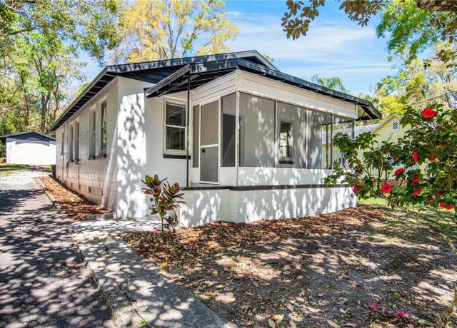 Property at 126 Highland St, Brooksville, FL 34601, 2 beds, 2 baths