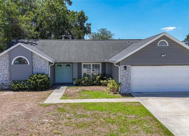 Property at 1005 Cameo Crest Ln, Valrico, FL 33596, 3 beds, 2 baths