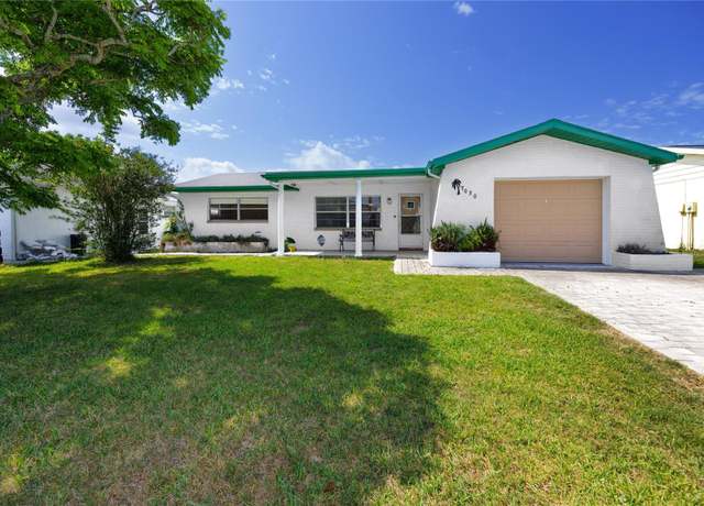 Property at 7020 Sonata Dr, Port Richey, FL 34668, 2 beds, 2 baths
