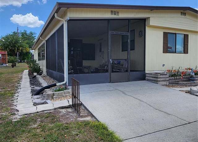 Property at 305 Monroe Dr, Lakeland, FL 33809, 2 beds, 2 baths