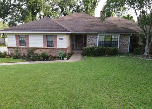 Property at 3928 SE 14th Pl, Ocala, FL 34471, 4 beds, 2 baths