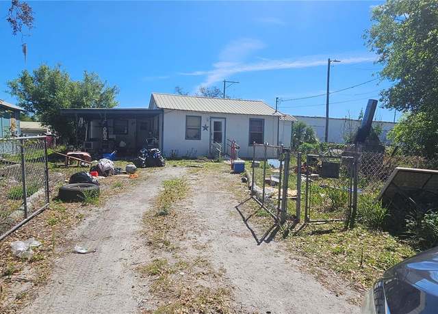 Property at 702 Whitehurst Rd, Plant City, FL 33563, 3 beds, 1 bath