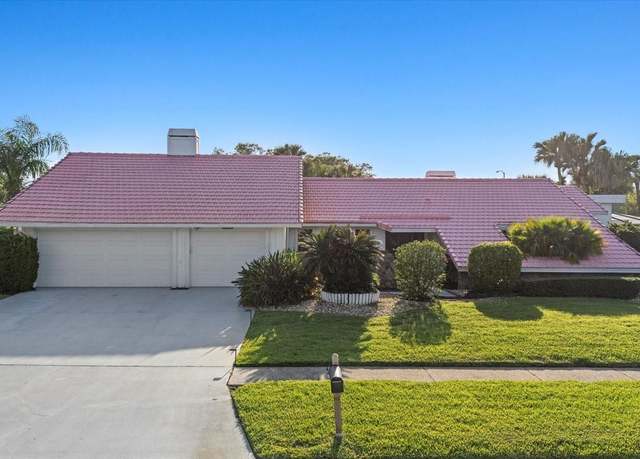 Property at 2886 Green Meadow Ct, Clearwater, FL 33761, 4 beds, 2.5 baths