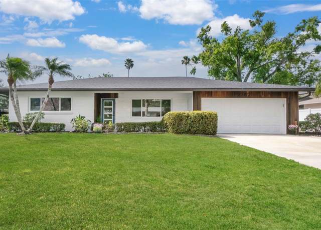 Property at 2242 Sunnyside Ln, Sarasota, FL 34239, 3 beds, 2 baths