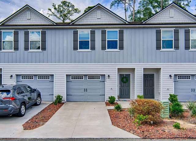 Property at 12504 NW 7th Pl, Newberry, FL 32669, 3 beds, 2.5 baths