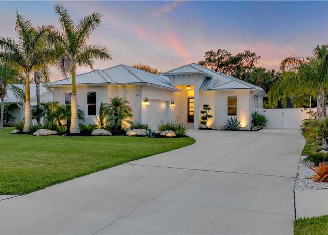 Property at 102 Inlet Shores Dr, New Smyrna Beach, FL 32168, 3 beds, 2.5 baths