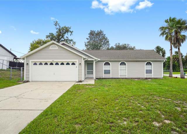 Property at 590 Twin Lake Ave, Deltona, FL 32738, 3 beds, 2 baths