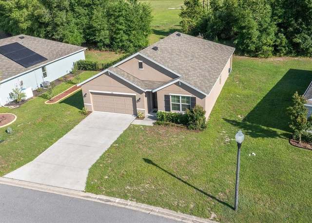 Property at 160 Hickory Course Loop, Ocala, FL 34472, 4 beds, 2 baths