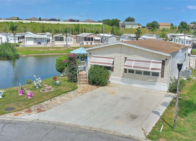 Property at 271 Lake Crest Loop, Davenport, FL 33837, 2 beds, 1.5 baths
