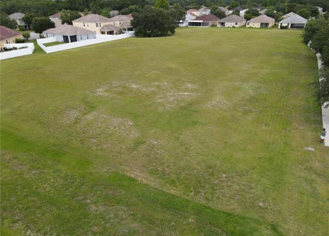 Property at 1035 Nashville Dr, Wesley Chapel, FL 33544