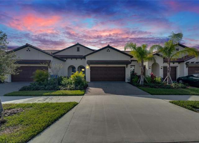 Property at 17554 Holly Well Ave, Wimauma, FL 33598, 2 beds, 2.5 baths