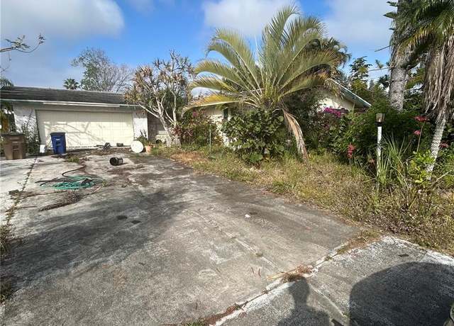 Property at 2137 Saint Croix Ave, Fort Myers, FL 33905, 3 beds, 2 baths