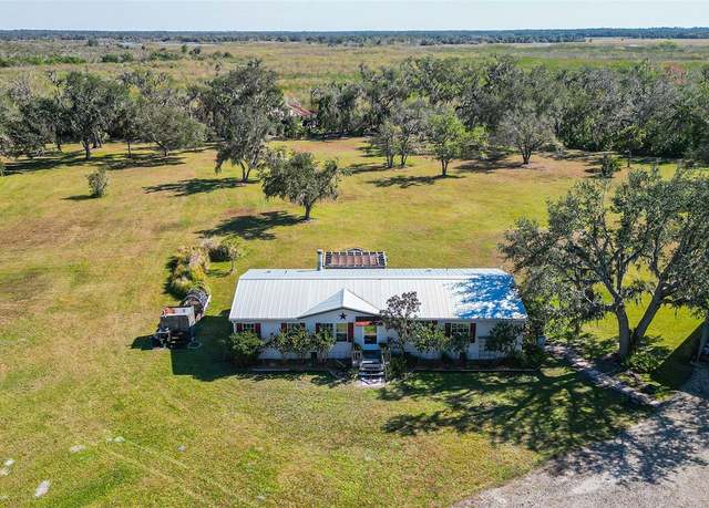 Property at 1625 Darby Rd, Sarasota, FL 34240, 3 beds, 2 baths