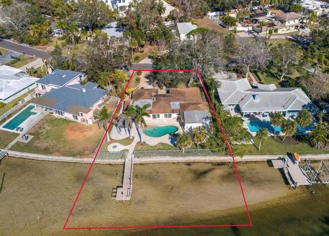 Property at 103 Shore Dr, Dunedin, FL 34698, 3 beds, 4 baths